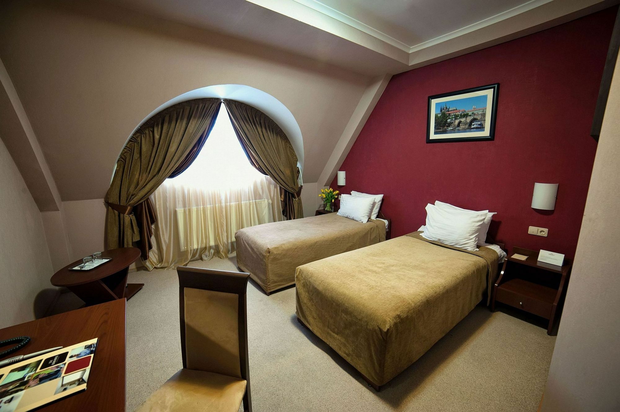 Hotel Praha Uzhhorod Exterior photo